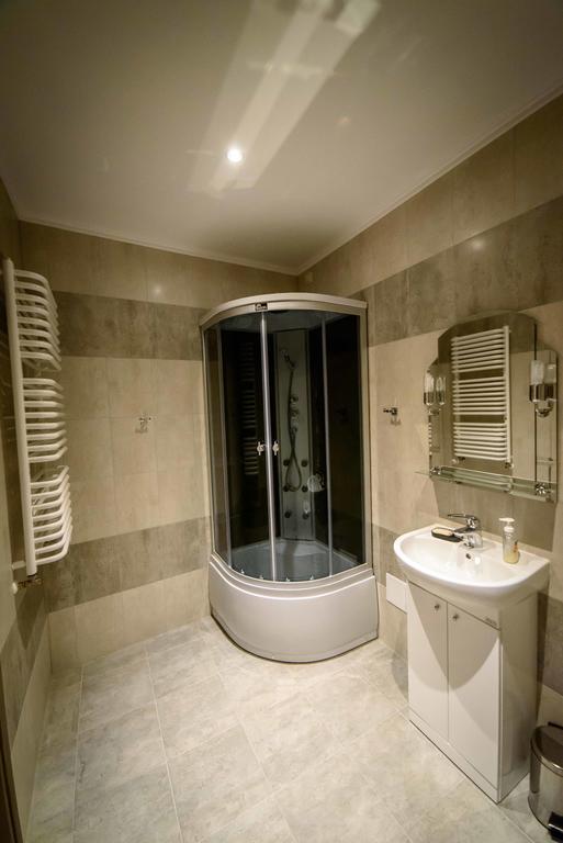 Apartamenty Walowa 4 Tarnów Exteriör bild